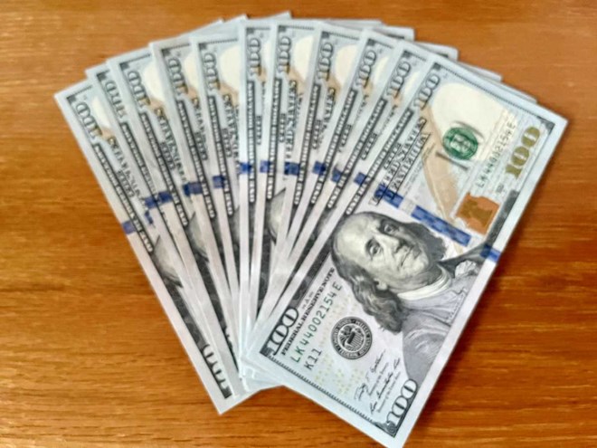 Mỹ sắp phát hành tờ 100 USD in chữ ký ông Trump