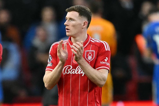 Elliot Anderson được xem là người kế thừa xứng đáng cho Casemiro.  Ảnh: AFP