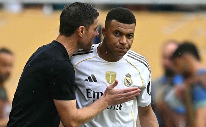 Alonso từng có khoảng thời gian đáng quên tại Real Madrid.  Ảnh: AFP