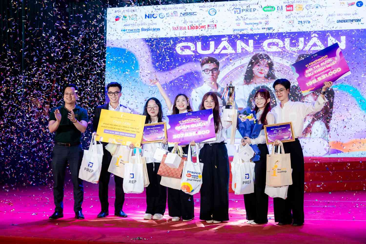 Giải Quán quân thuộc về đội thi TenTen với ứng dụng game văn hóa - du lịch Polaxis. Ảnh: BTC
