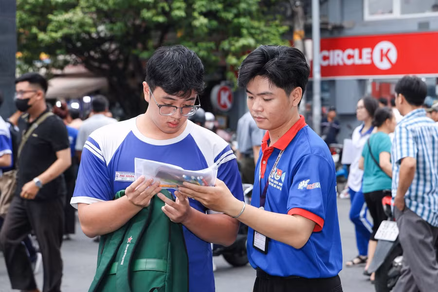 Thí sinh dự thi đánh giá năng lực do Đại học Quốc gia TPHCM tổ chức tại Trường Đại học Công nghiệp TPHCM. Ảnh: IUH. iuh.jpg