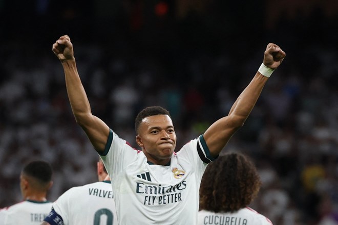 Mở màn Champions League: Real Madrid, Man City ra quân thuận lợi