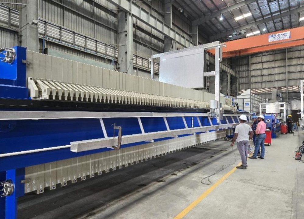 Thiết bị của Nhà máy xử lý nước thải Nhiêu Lộc - Thị Nghè đã được nhập về để lắp đặt.  Ảnh: Ban Hạ tầng đô thị TPHCM