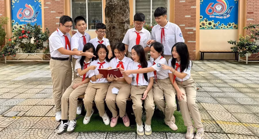 Học sinh Trường THCS Ngọc Lâm. Ảnh NT.