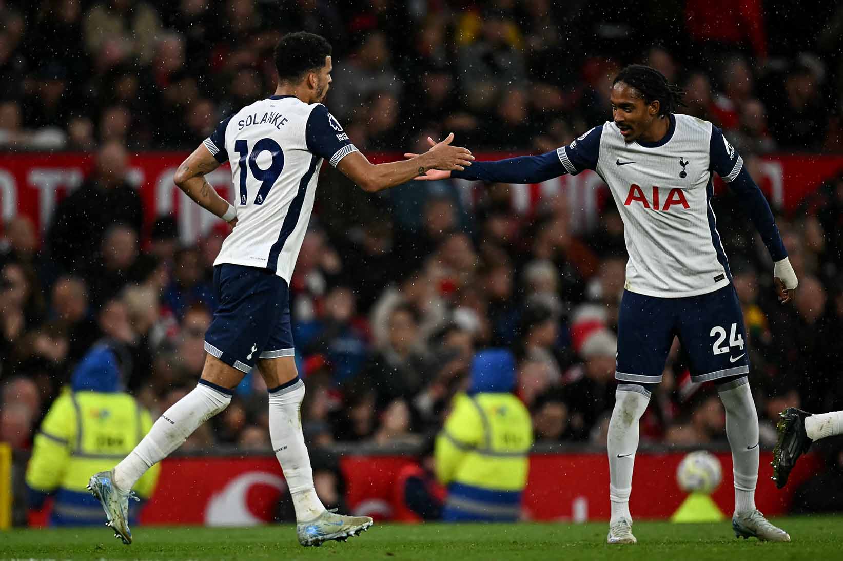 Solanke chưa đáp ứng được kỳ vọng của Tottenham.  Ảnh: AFP
