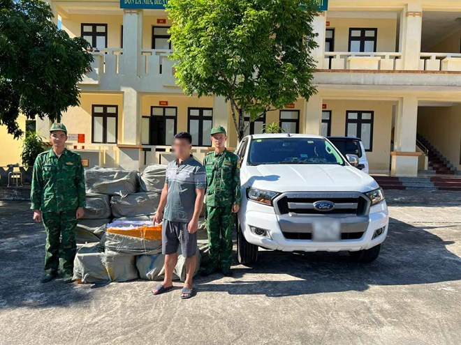 Phát hiện xe bán tải chở 700kg nầm lợn không rõ nguồn gốc ở Quảng Ninh