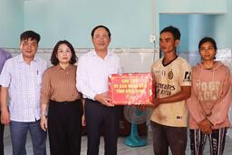 <a href="/phat-trien-ben-vung" title="Phát triển bền vững" rel="dofollow">Phát triển bền vững</a>