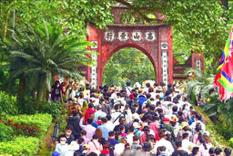 <a href="/tin-tuc" title="Tin tức" rel="dofollow">Tin tức</a>