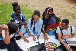 <a href="/tin-tuc" title="Tin tức" rel="dofollow">Tin tức</a>