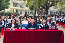 <a href="/van-de-hom-nay" title="Vấn đề hôm nay" rel="dofollow">Vấn đề hôm nay</a>