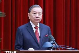 <a href="/tin-tuc" title="Tin tức" rel="dofollow">Tin tức</a>