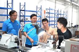 <a href="/thuong-hieu-xanh" title="Thương hiệu xanh" rel="dofollow">Thương hiệu xanh</a>