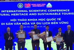 <a href="/phat-trien-ben-vung" title="Phát triển bền vững" rel="dofollow">Phát triển bền vững</a>