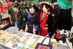 <a href="/phat-trien-ben-vung" title="Phát triển bền vững" rel="dofollow">Phát triển bền vững</a>