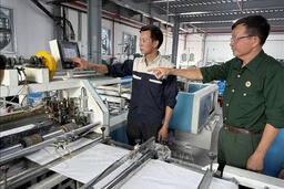 <a href="/thuong-hieu-xanh" title="Thương hiệu xanh" rel="dofollow">Thương hiệu xanh</a>