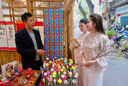 <a href="/van-hoa" title="Văn hóa" rel="dofollow">Văn hóa</a>