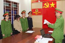 <a href="/phap-luat" title="Pháp luật" rel="dofollow">Pháp luật</a>