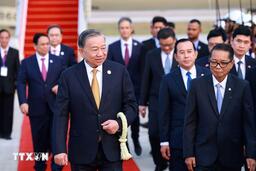 <a href="/tin-tuc" title="Tin tức" rel="dofollow">Tin tức</a>