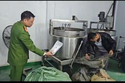 <a href="/phap-luat" title="Pháp luật" rel="dofollow">Pháp luật</a>