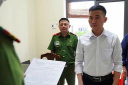 <a href="/phap-luat" title="Pháp luật" rel="dofollow">Pháp luật</a>