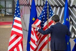 <a href="/tin-tuc" title="Tin tức" rel="dofollow">Tin tức</a>