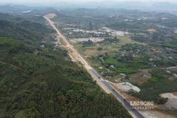 <a href="/tin-tuc" title="Tin tức" rel="dofollow">Tin tức</a>