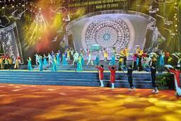 <a href="/van-hoa" title="Văn hóa" rel="dofollow">Văn hóa</a>