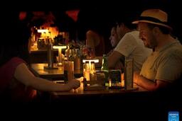 <a href="/tin-tuc" title="Tin tức" rel="dofollow">Tin tức</a>