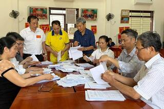 <a href="/tin-tuc" title="Tin tức" rel="dofollow">Tin tức</a>
