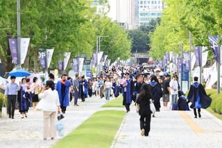 <a href="/tin-tuc" title="Tin tức" rel="dofollow">Tin tức</a>