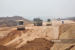 <a href="/tin-tuc" title="Tin tức" rel="dofollow">Tin tức</a>