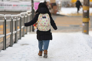 <a href="/tin-tuc" title="Tin tức" rel="dofollow">Tin tức</a>