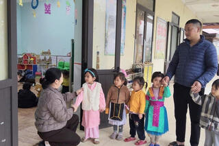 <a href="/van-de-hom-nay" title="Vấn đề hôm nay" rel="dofollow">Vấn đề hôm nay</a>