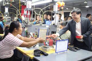 <a href="/thuong-hieu-xanh" title="Thương hiệu xanh" rel="dofollow">Thương hiệu xanh</a>