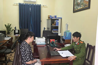 <a href="/phap-luat" title="Pháp luật" rel="dofollow">Pháp luật</a>