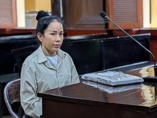 Xét xử YouTuber Đinh Thị Lan: Tòa không chấp nhận yêu cầu hoãn phiên xử