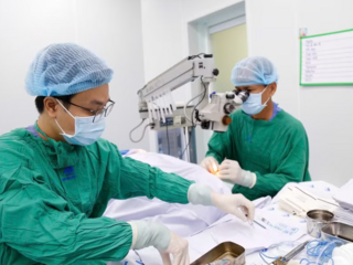 100 bệnh nhân ở TPHCM được thay thủy tinh thể miễn phí