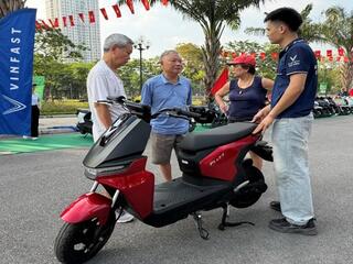 Hỗ trợ đổi xe điện, tạo đà chuyển đổi xanh