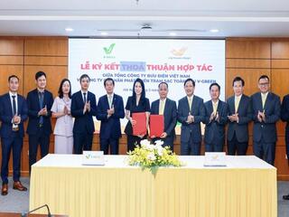 Doanh nghiệp mở rộng hạ tầng sạc, đổi pin giúp người dùng xe điện thêm thuận tiện