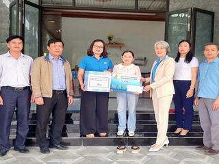 Công đoàn Đà Nẵng nâng phúc lợi lao động nữ