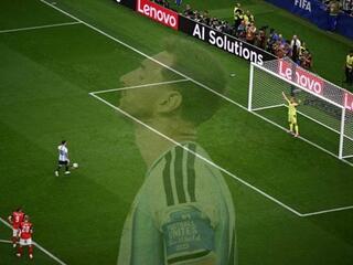 Cách Lionel Messi thực hiện những quả penalty