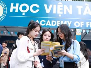 Nỗ lực đổi mới đào tạo, nâng cao chất lượng nguồn nhân lực
