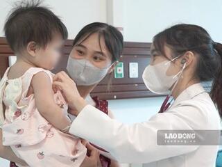 Ca COVID-19 tăng nhẹ, triệu chứng dễ nhầm cảm cúm