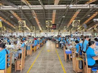 Công ty giày ở Đồng Nai tuyển nhiều công nhân với thu nhập 8,9 triệu đồng/tháng