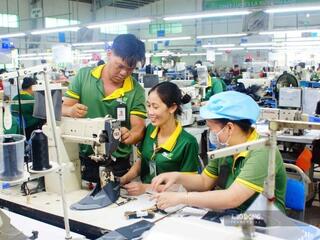 Công đoàn Vĩnh Long lan tỏa 68.239 sáng kiến, nâng năng suất, tăng thu nhập