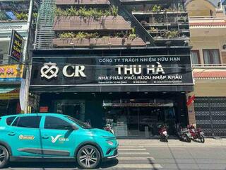 Xét xử vụ dán tem giả lên hơn 10.000 chai rượu ở Nha Trang