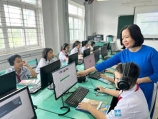 Tăng tốc đổi mới giáo dục, đưa tiếng Anh thành ngôn ngữ thứ 2 trong trường học