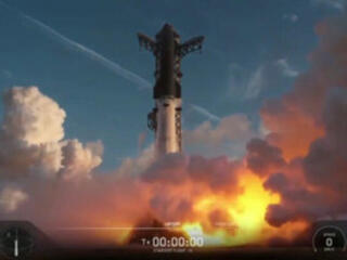 Tàu vũ trụ Starship của SpaceX bốc cháy và phát nổ sau khi hoàn thành nhiệm vụ