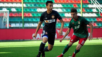 Cựu vương V-League thử việc cầu thủ Việt kiều Trung Quốc