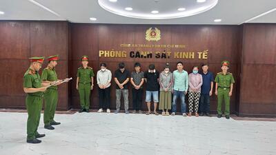 Công an phá đường dây làm hàng chục tấn thịt giả, bắt giữ 8 đối tượng